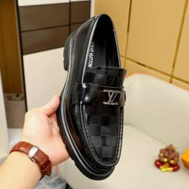 Picture of Louis Vuitton Shoes _SKULVsz38-44067813710